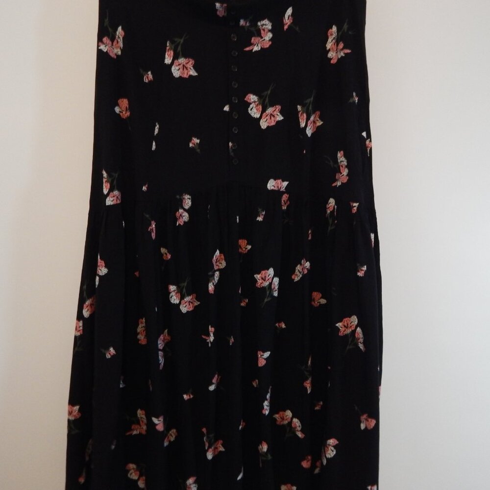 Torrid Black Floral Print Button Front Maxi Skirt - Picture 3 of 10